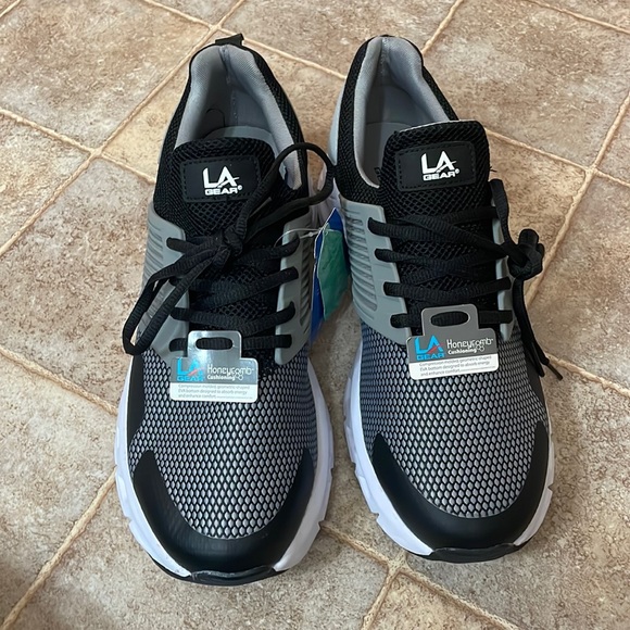 LA gear Shoes Nwt La Gear Running Shoes Poshmark